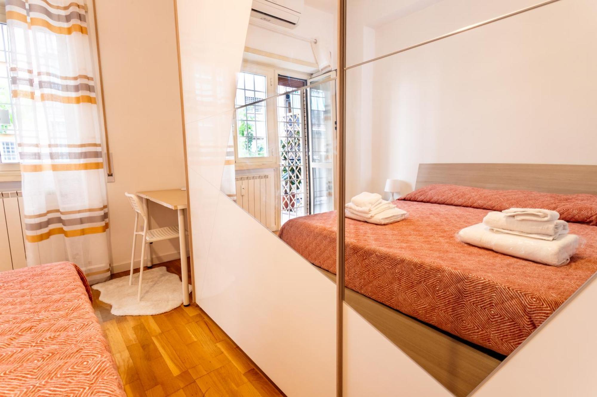 "Marconi Apt With Terrace" 30 Min From Colosseo Buitenkant foto